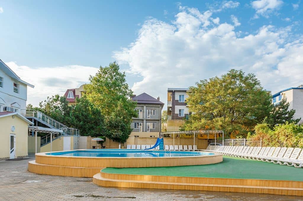 pools-outdoor-pool