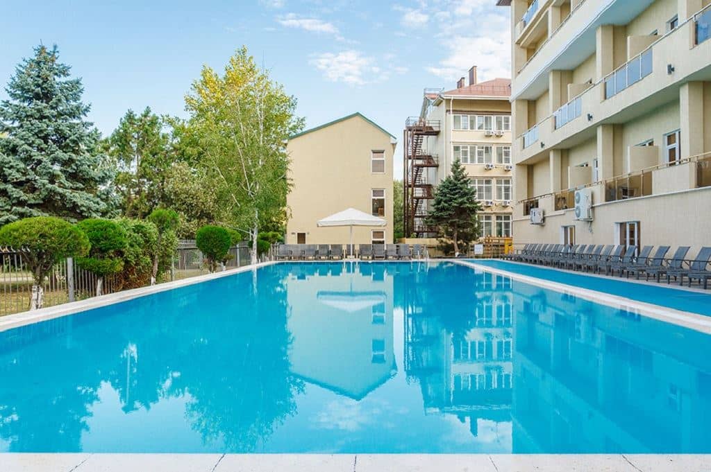 pools-outdoor-pool