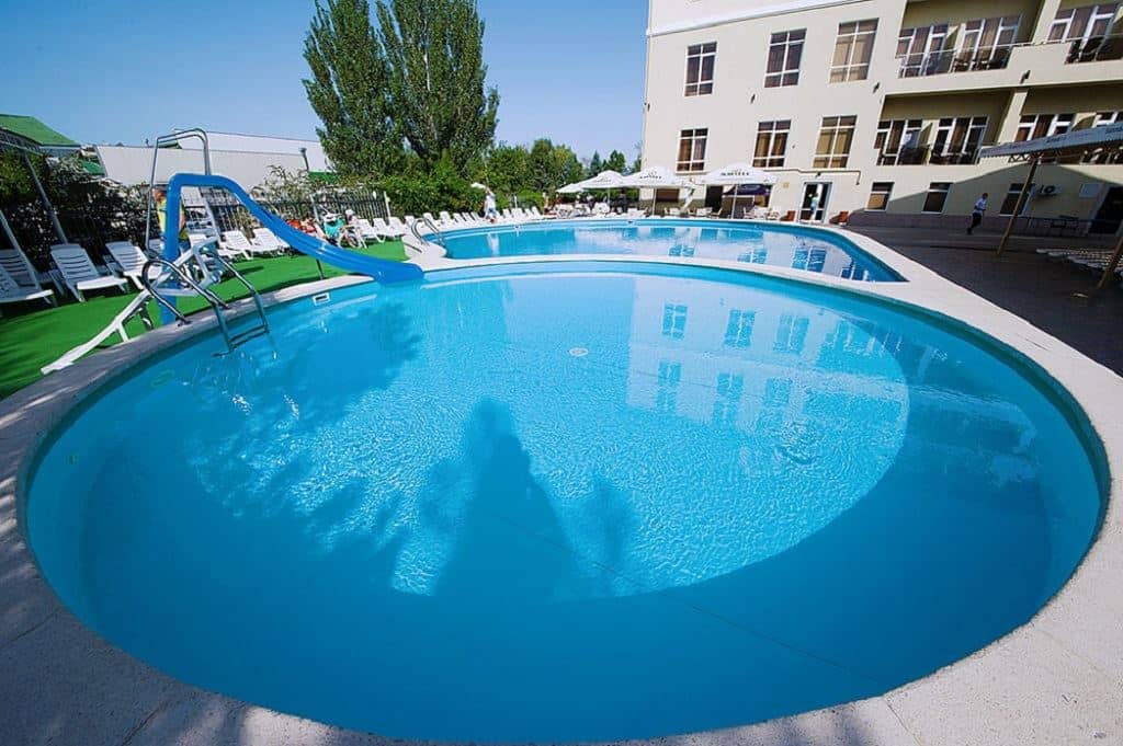 pools-outdoor-pool