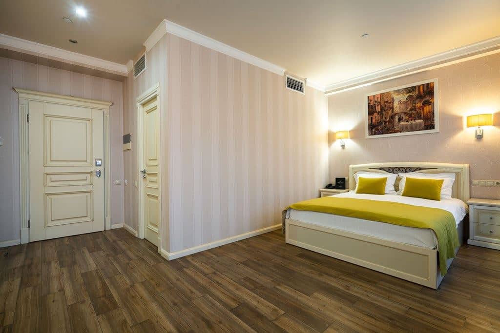 rooms-standart-with-balcony
