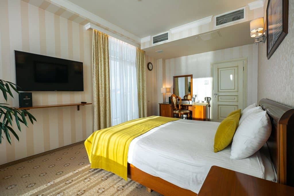 rooms-deluxe-sea