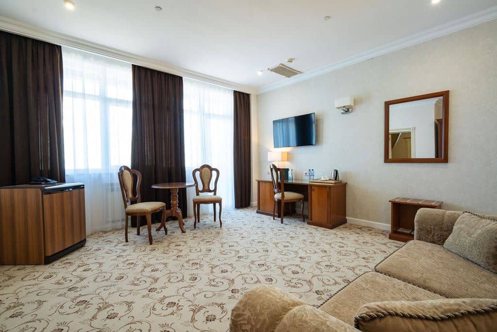 rooms-luxe-mansarda
