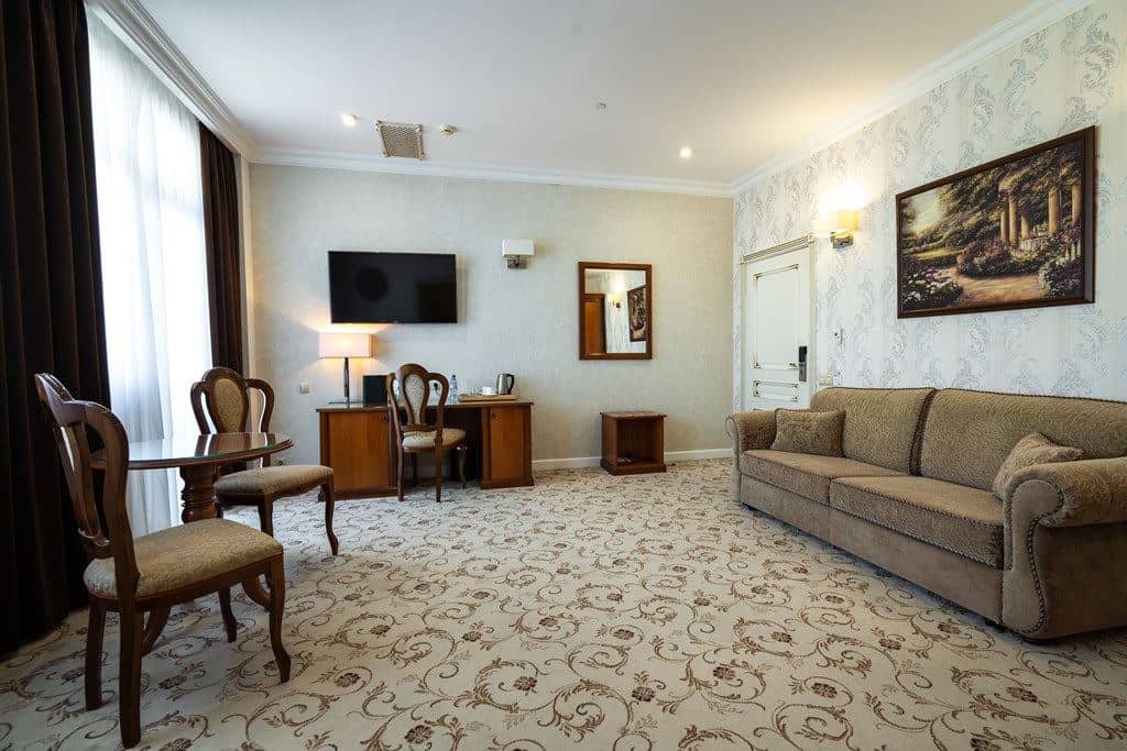 rooms-luxe-mansarda