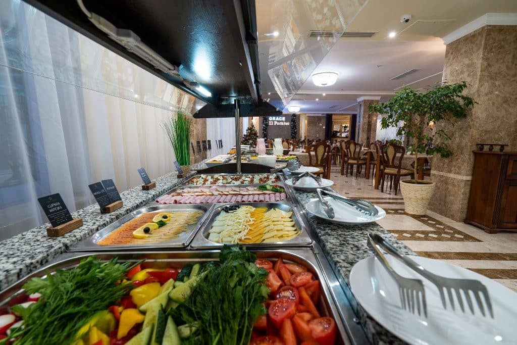 restaurants-restaurant