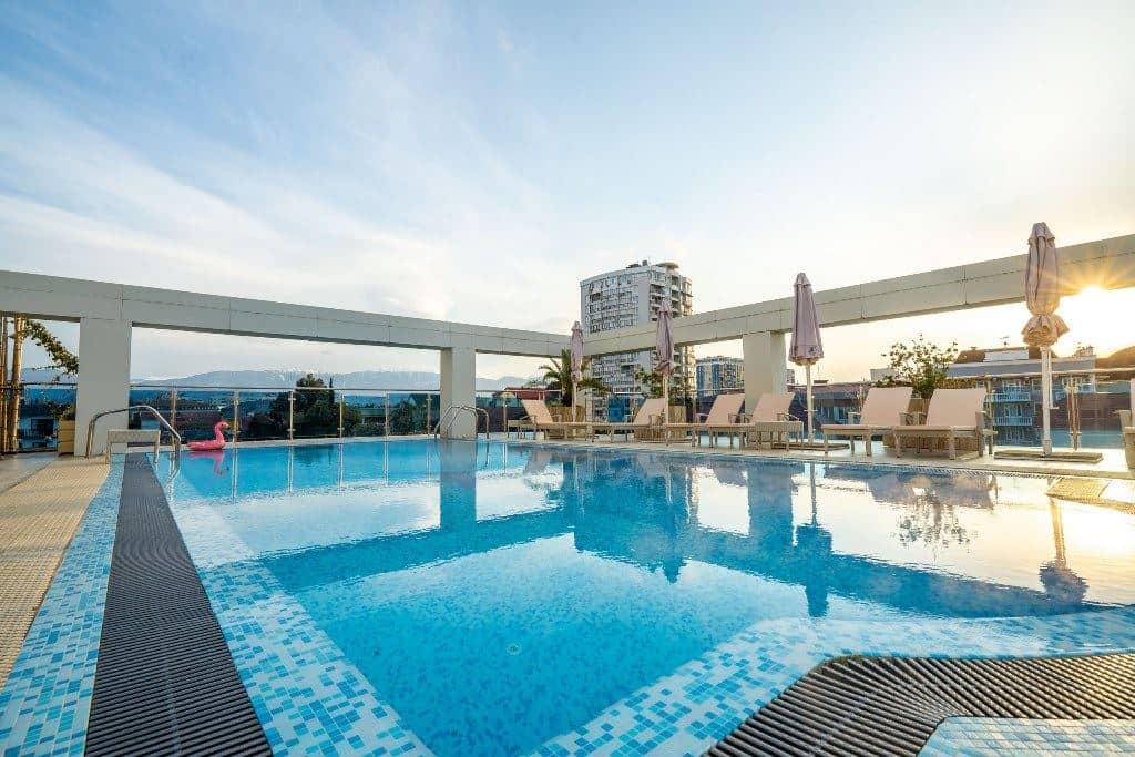 pools-outdoor-pool