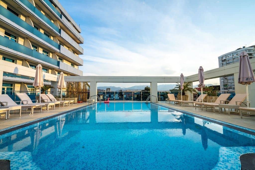 pools-outdoor-pool