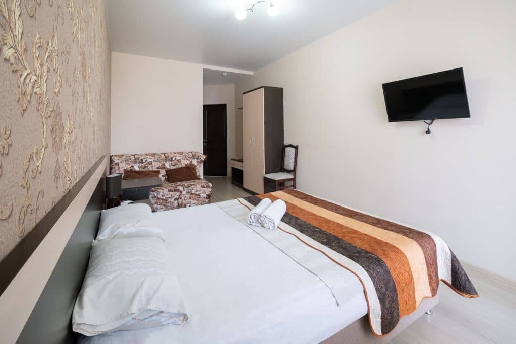 rooms-comfort-with-balcony