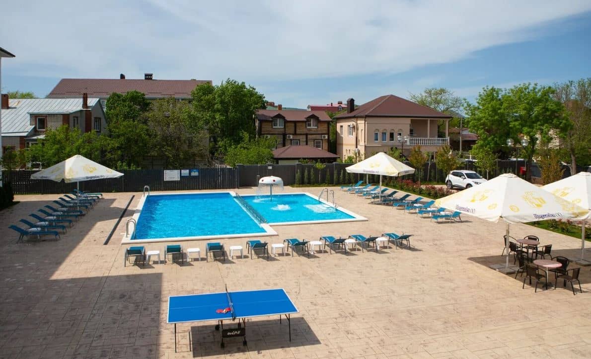 pools-outdoor-pool