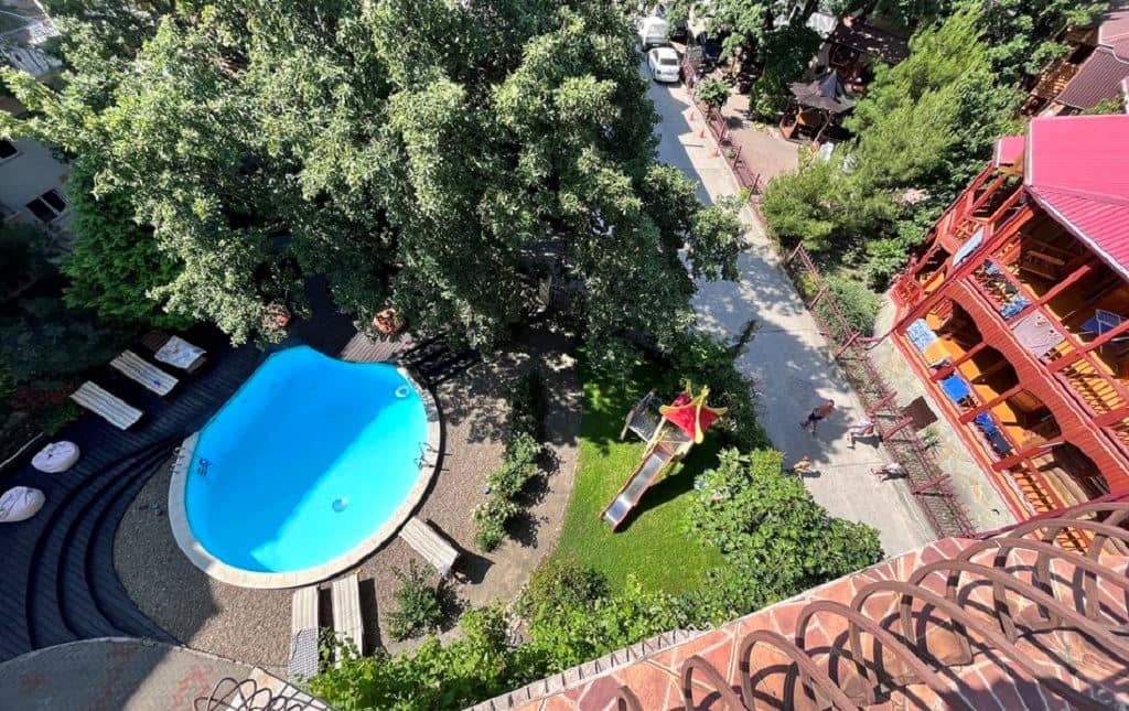 pools-outdoor-pool