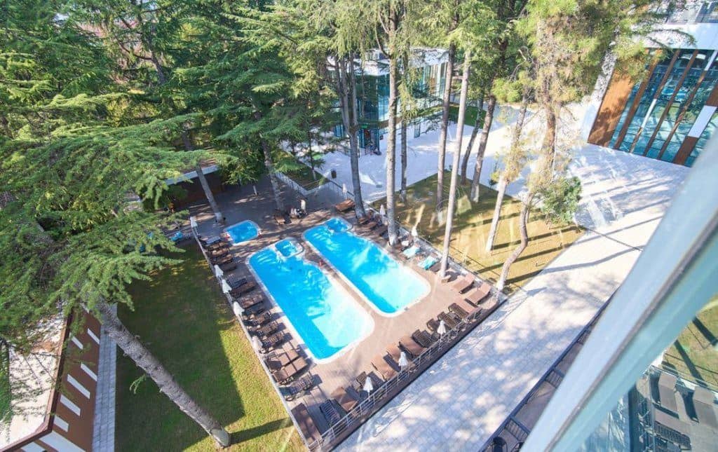 pools-outdoor-pool