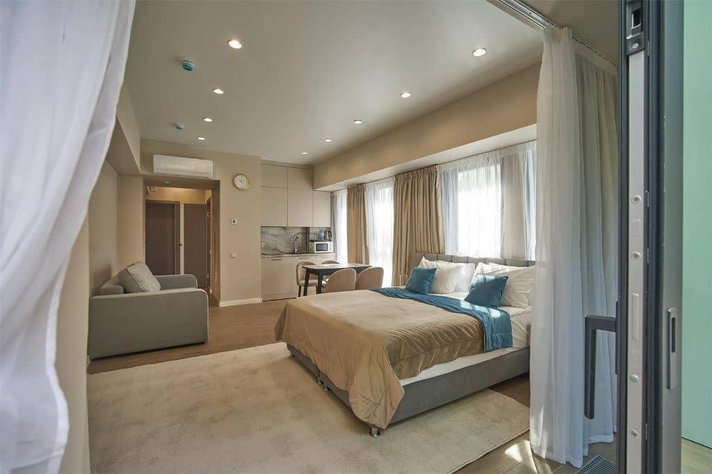 rooms-poly-luxe-terrasa