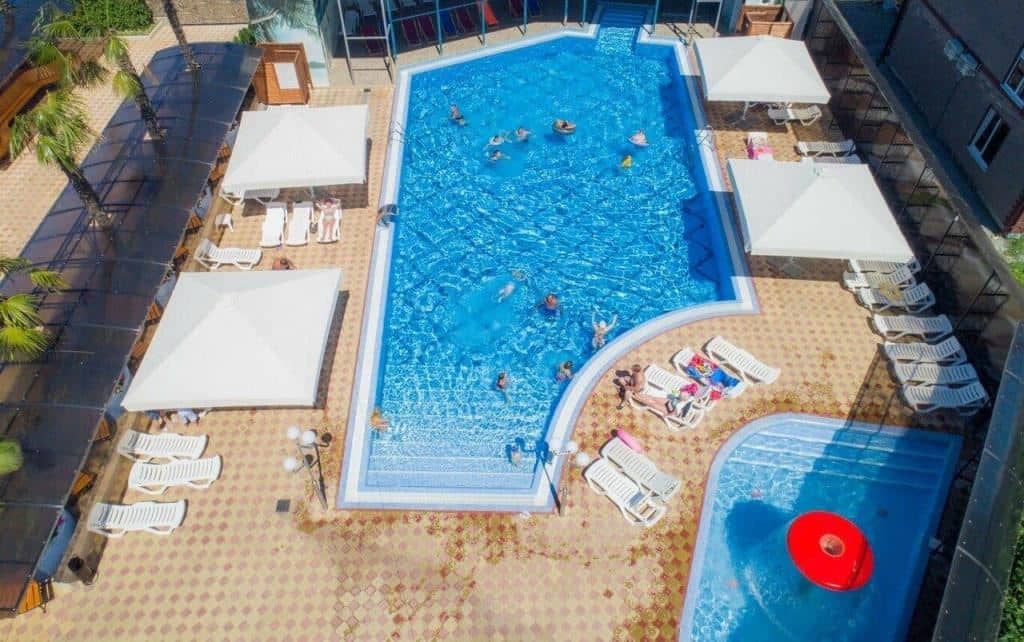 pools-outdoor-pool