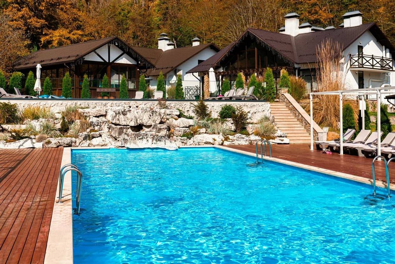 pools-outdoor-pool