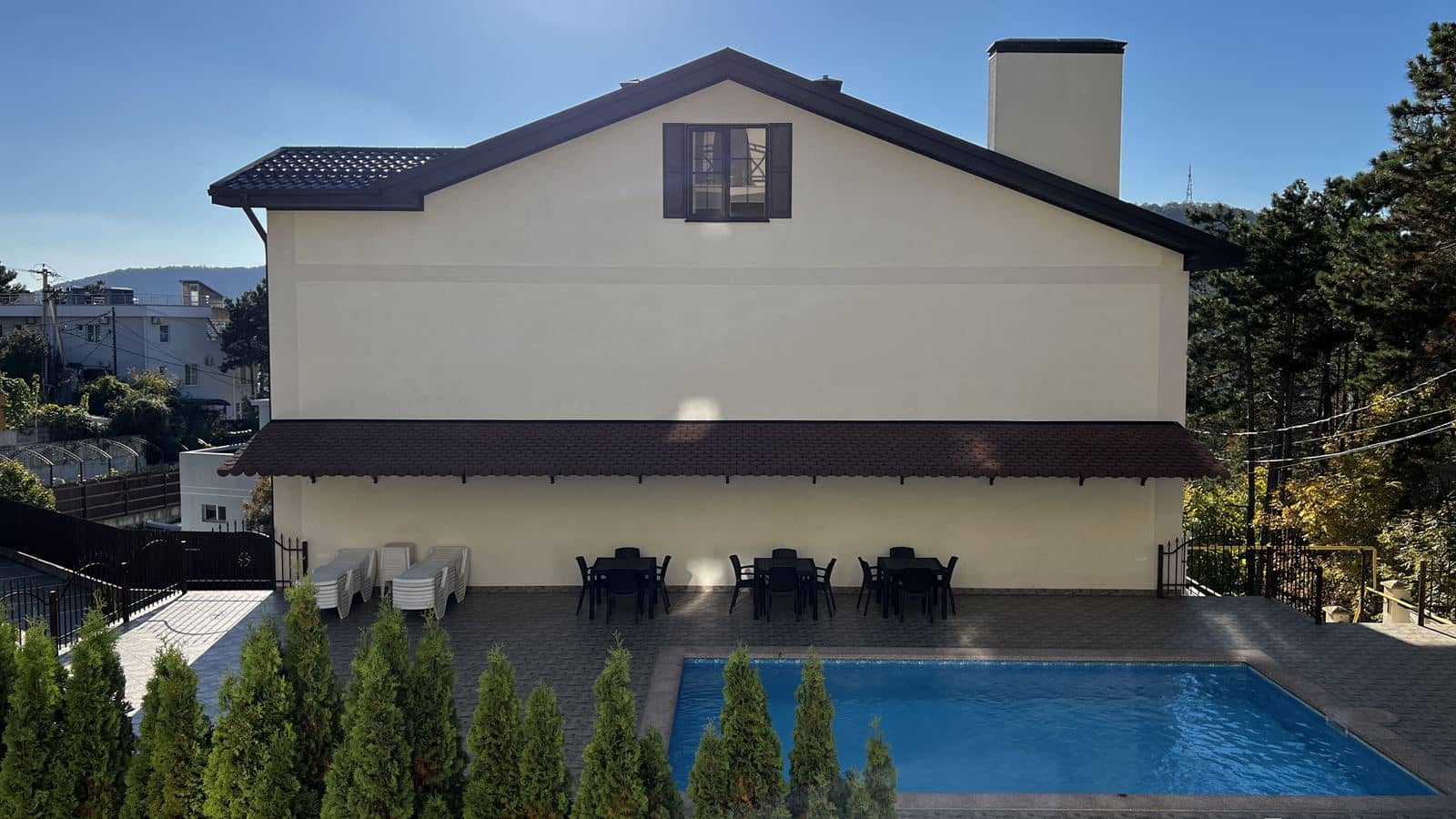 pools-outdoor-pool
