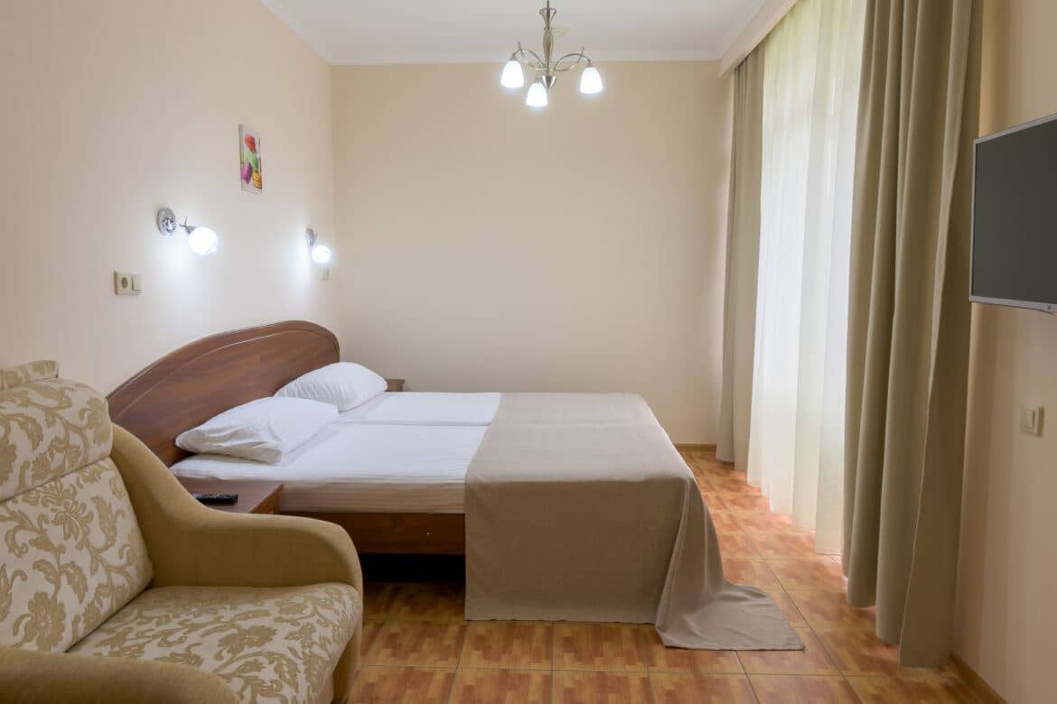rooms-2мест-2комн-комфорт-c-балконом-гк