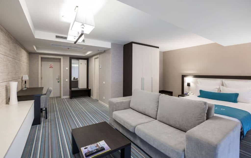 rooms-junior-suite--jacuzzi