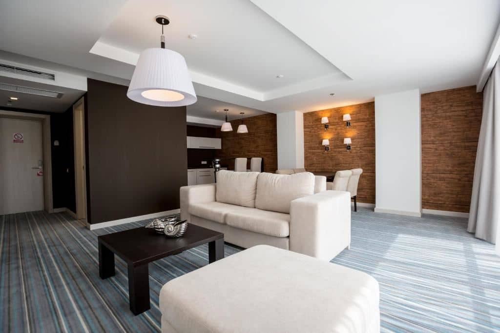 rooms-suite