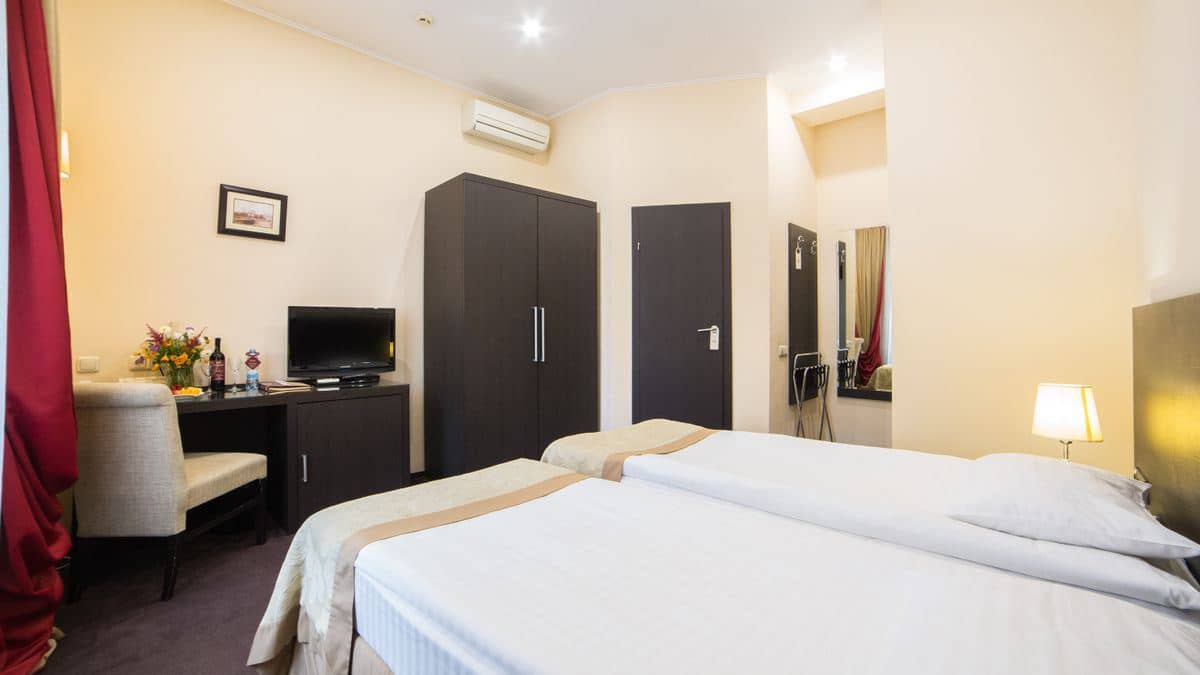 rooms-classic-twin
