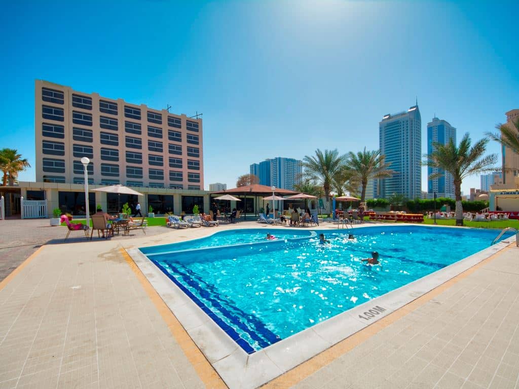 pools-outdoor-pool