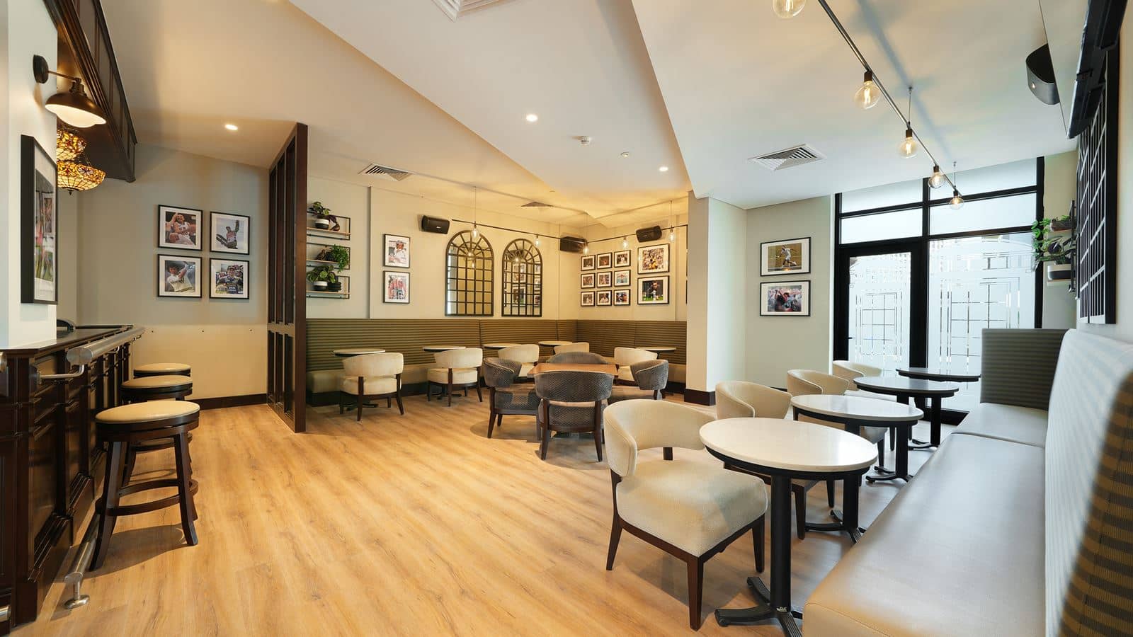 bars-cheers-pub