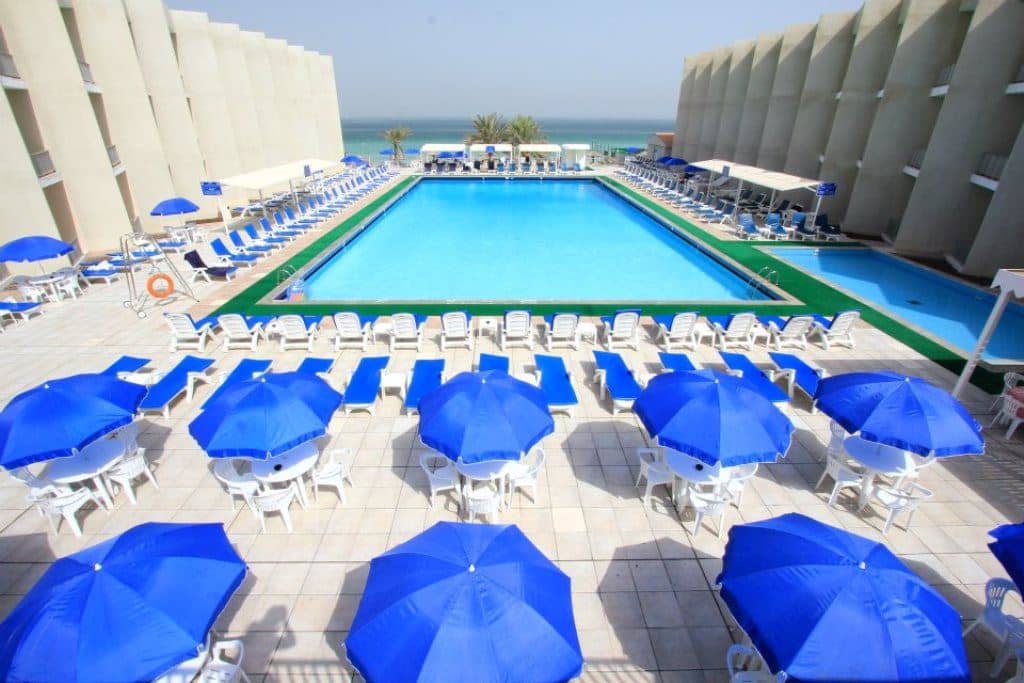 pools-outdoor-pool