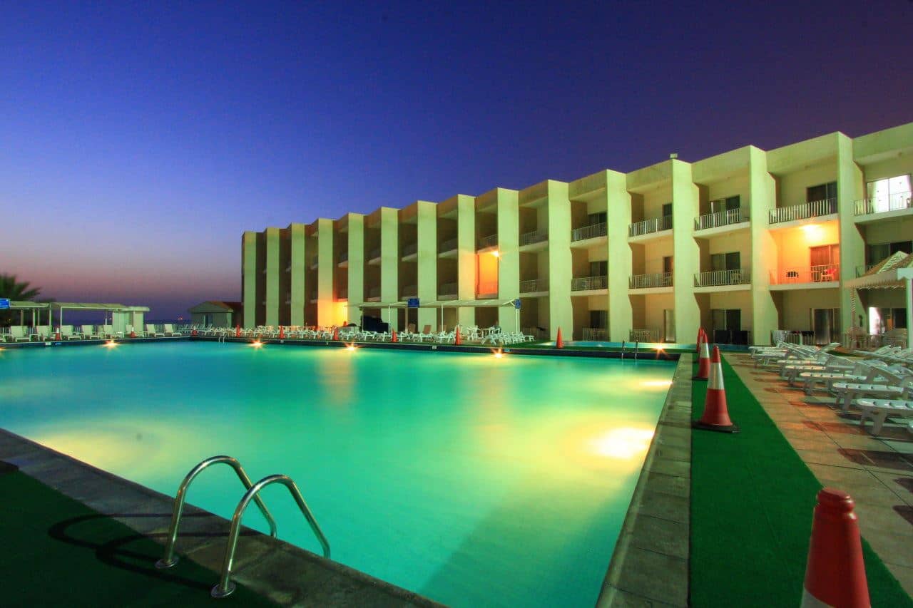 pools-outdoor-pool