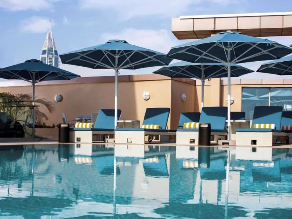 pools-outdoor-pool