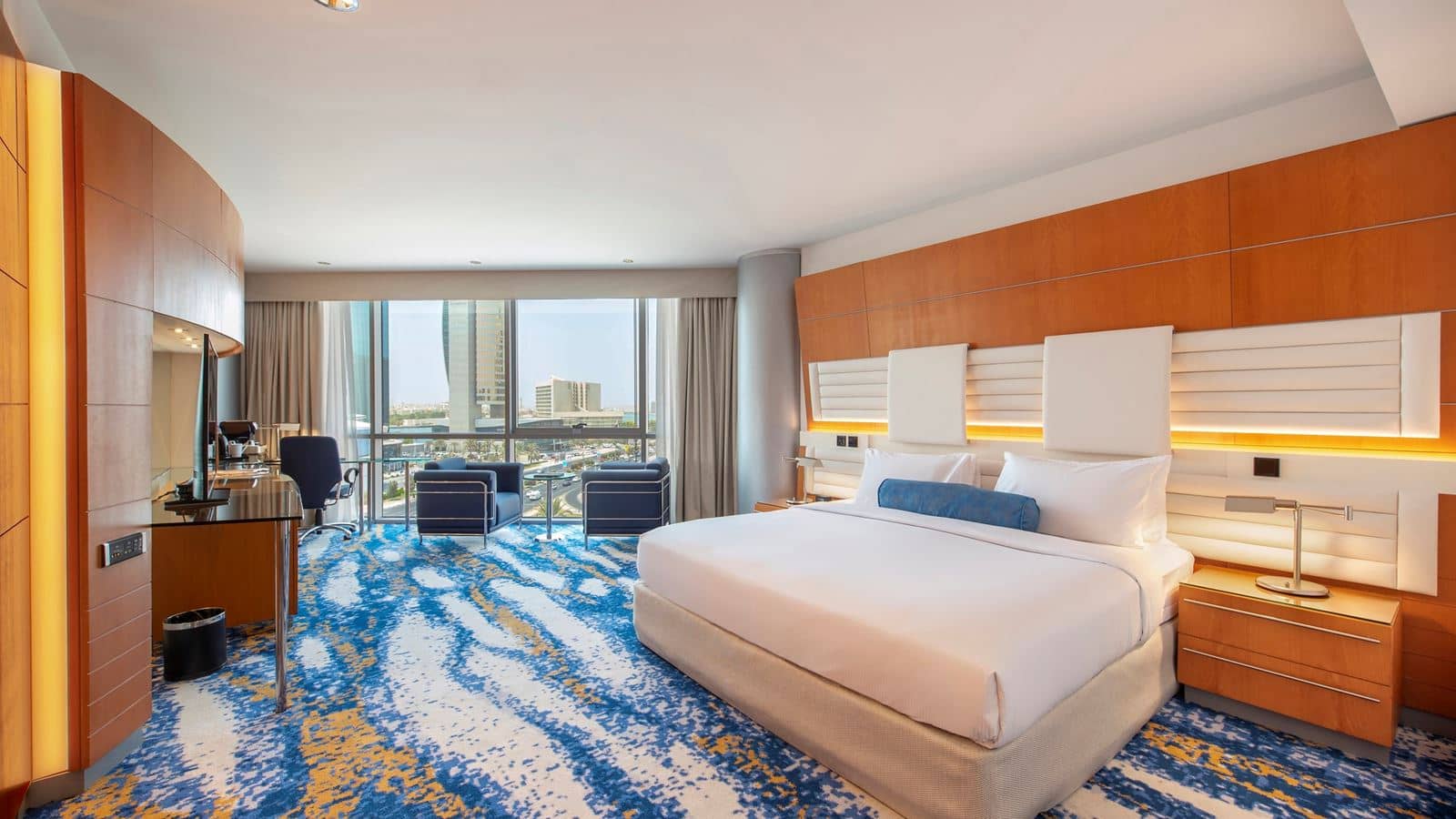 rooms-deluxe-room-creek-view