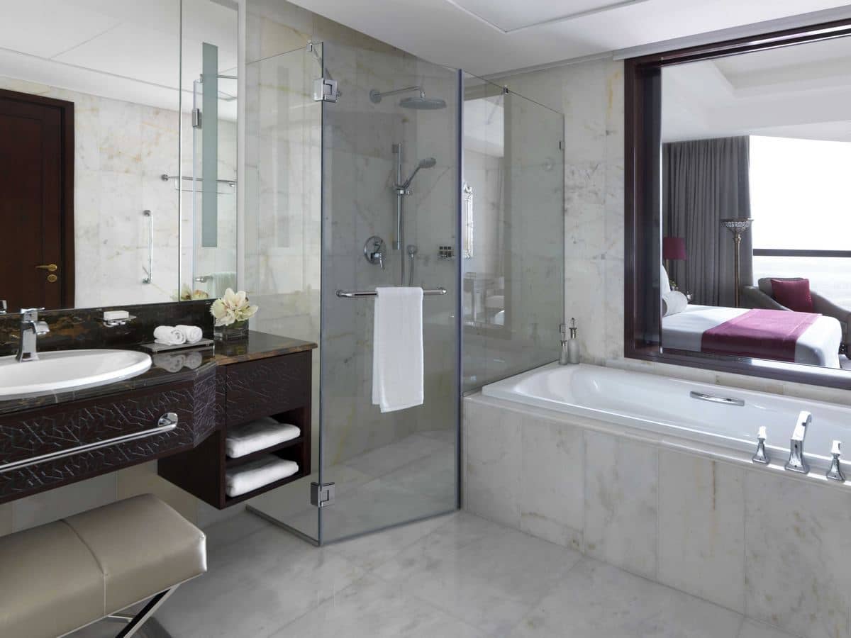 rooms-superior-room