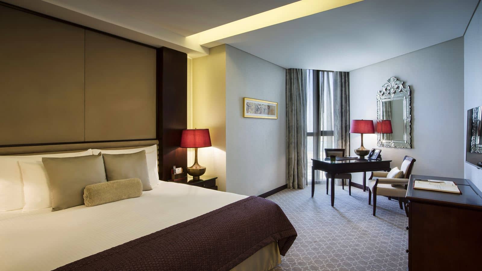 rooms-luxury-suite