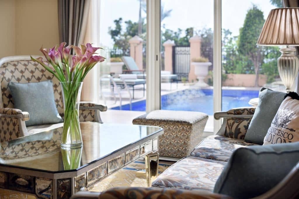 rooms-2-bedroom-family-suite-with-private-pool