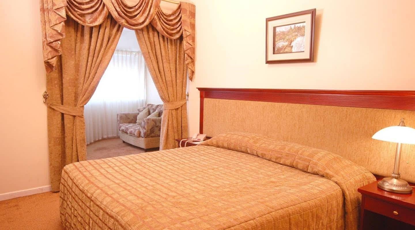 rooms-standard-room