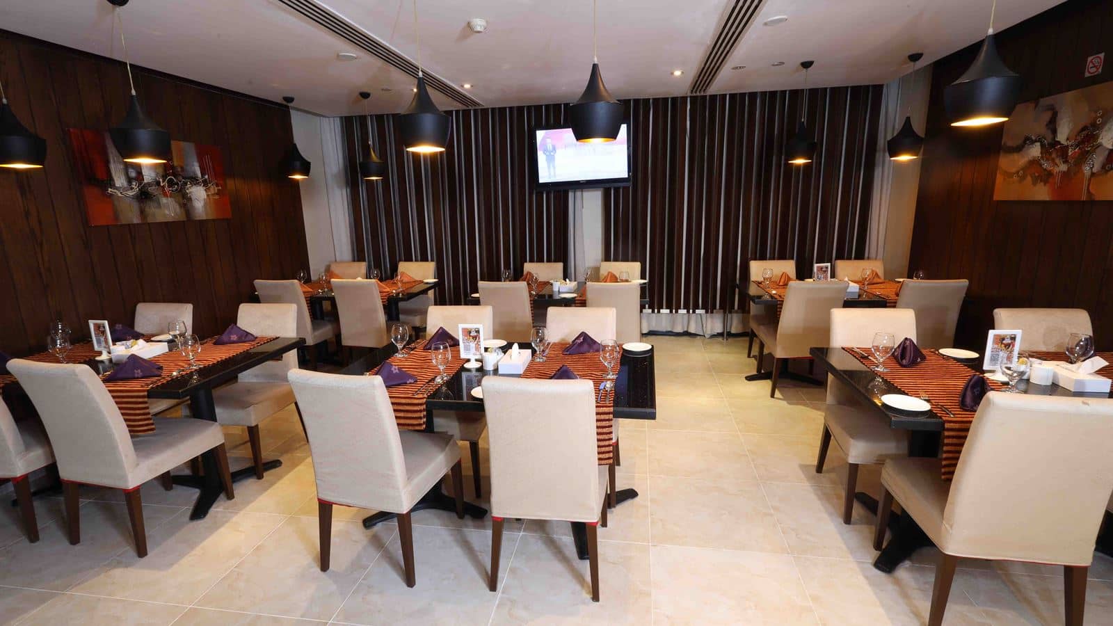 restaurants-main-restaurant