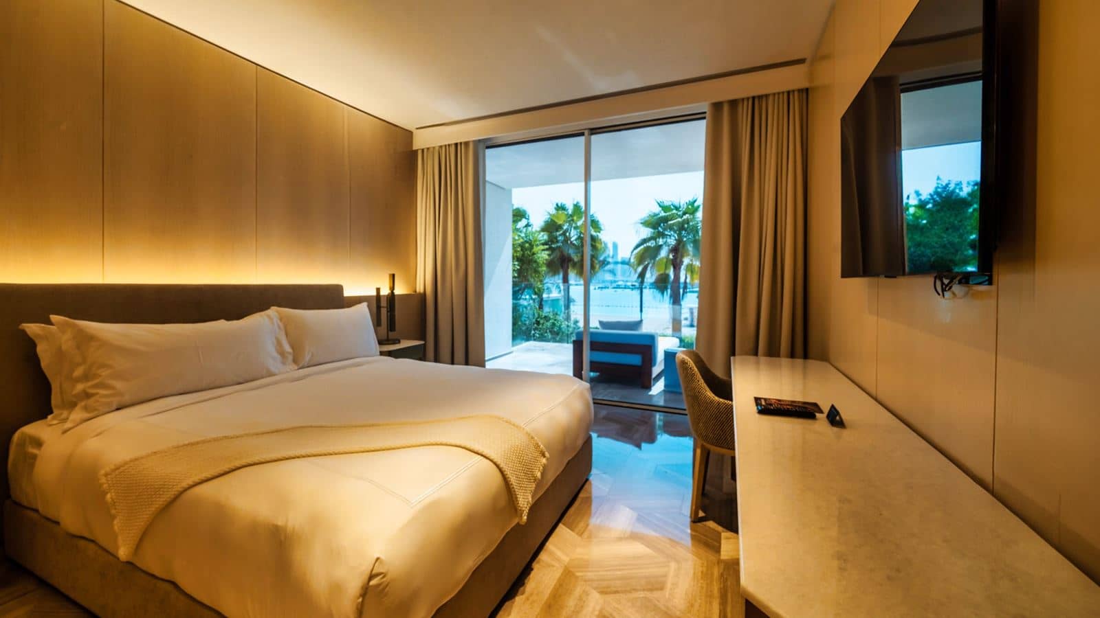 rooms-5-bed-|-beach-villa-wpool