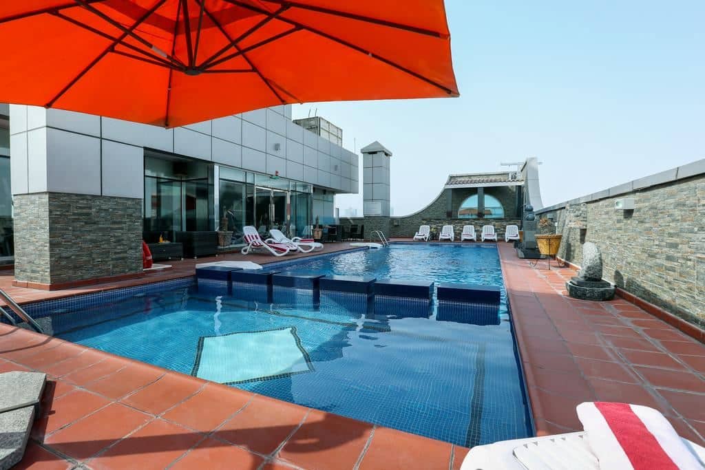 pools-outdoor-pool