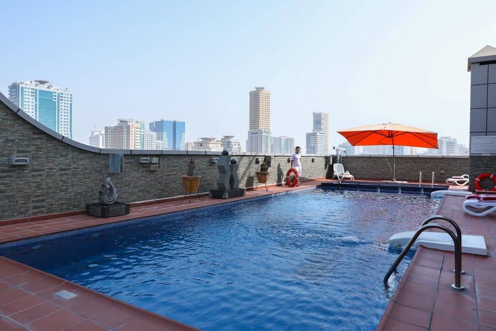 pools-outdoor-pool