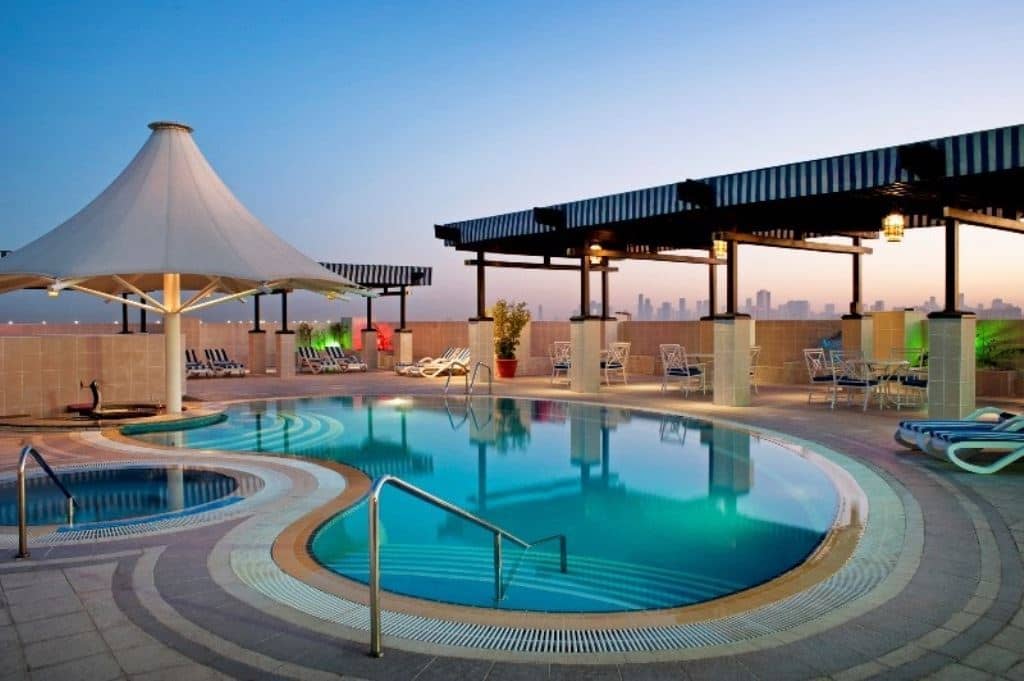 pools-outdoor-pool