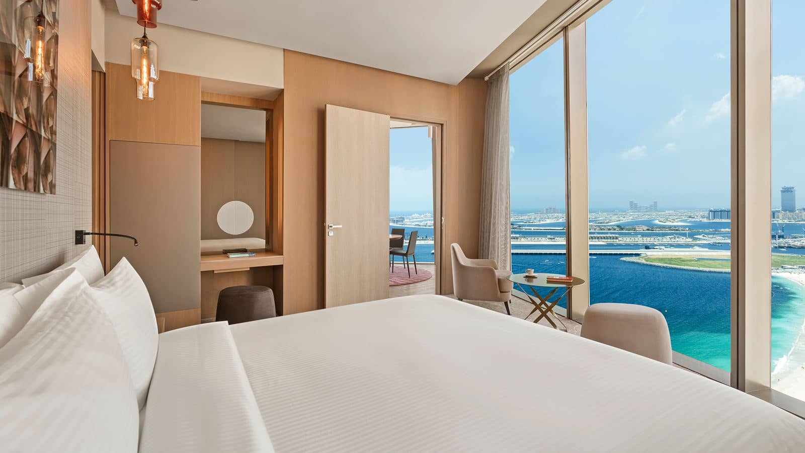 rooms-2-bedroom-premium-suite