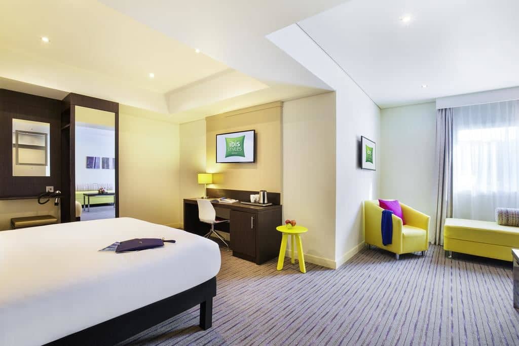 rooms-family-room