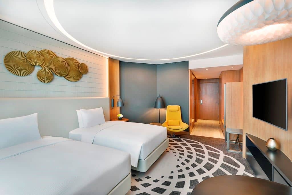 rooms-twin-guest-room