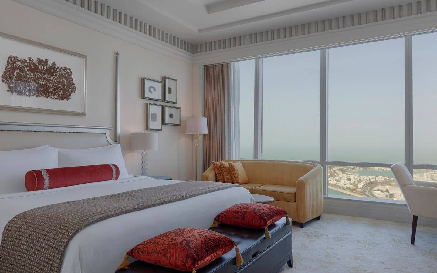 rooms-superior-room-city-view
