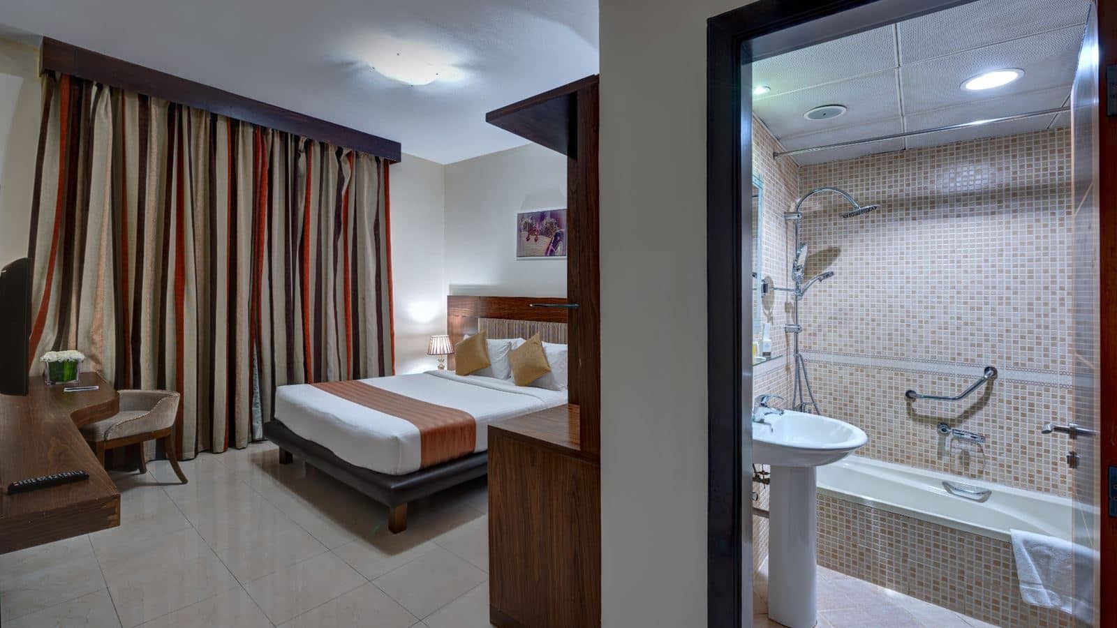 rooms-two-bed-room-suite