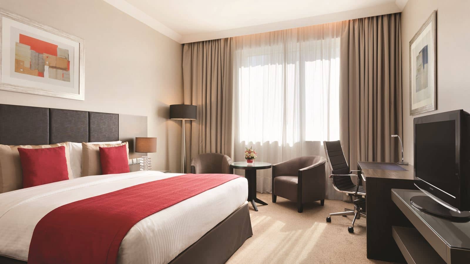 rooms-deluxe-room