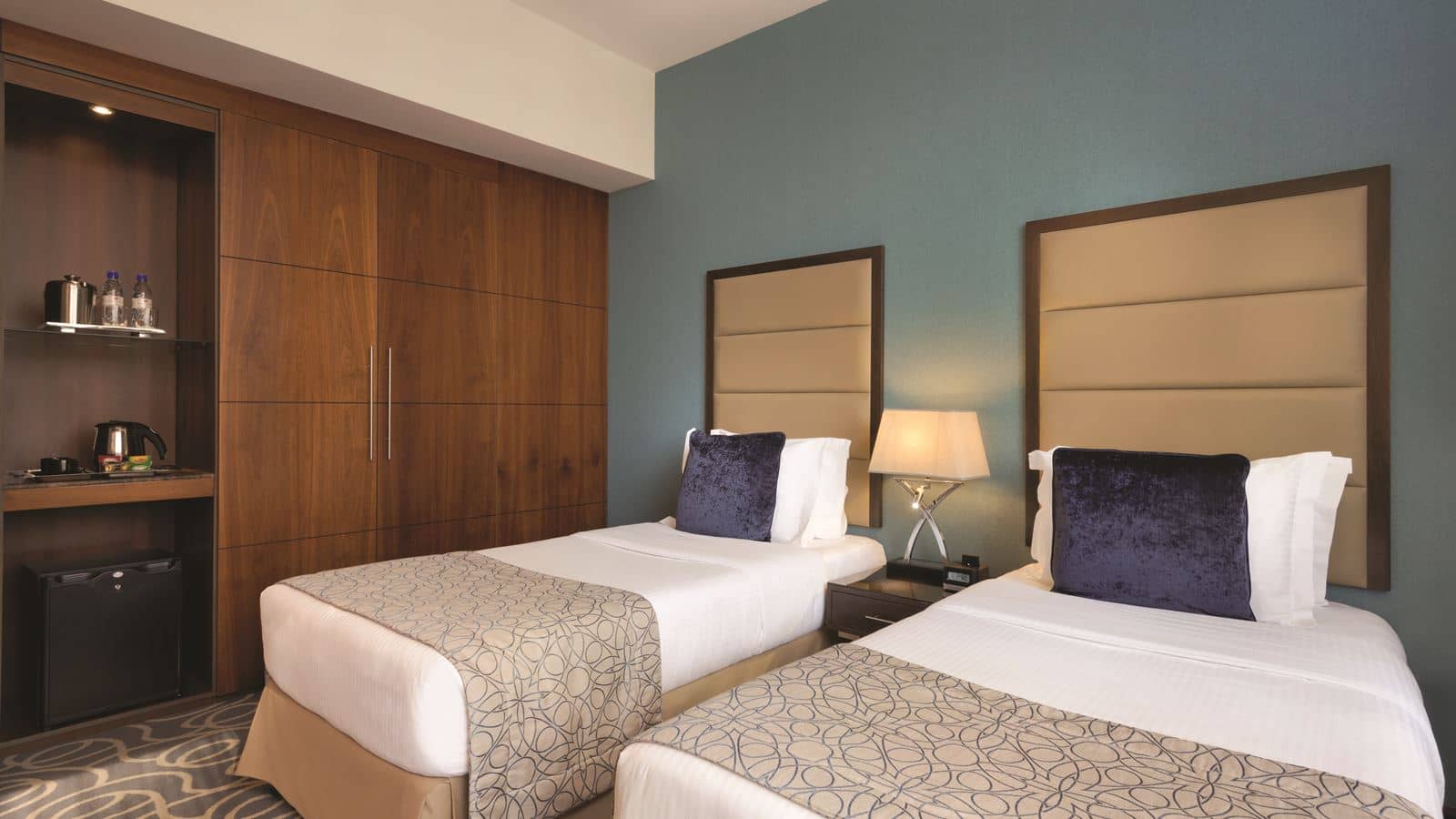 rooms-deluxe-room