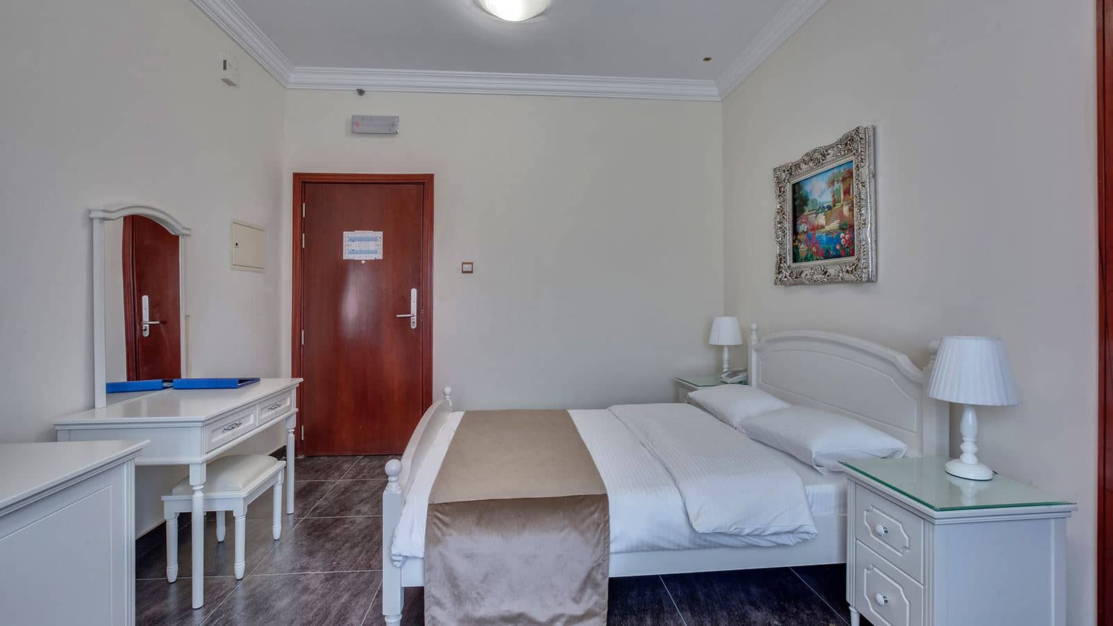rooms-standard-room