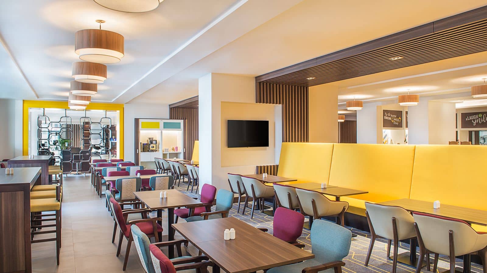 restaurants-all-day-dining-area-buffet