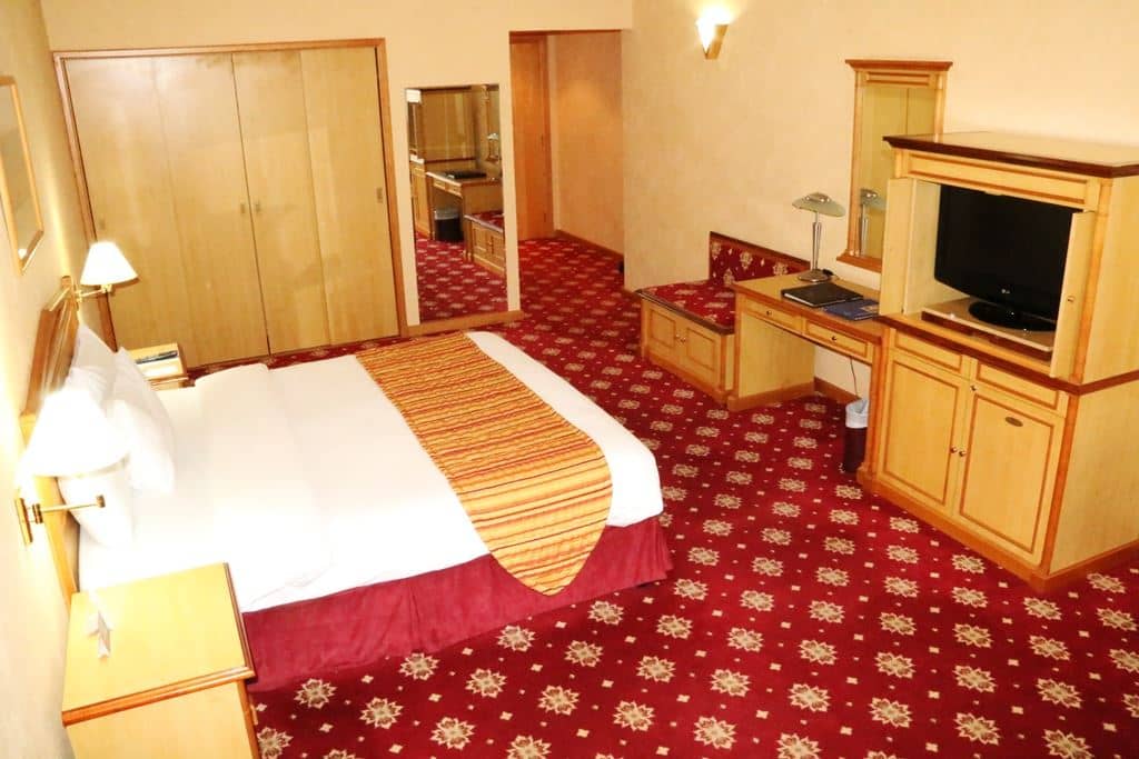 rooms-standard-room