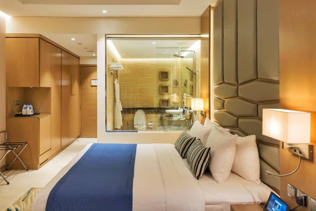 rooms-deluxe-room