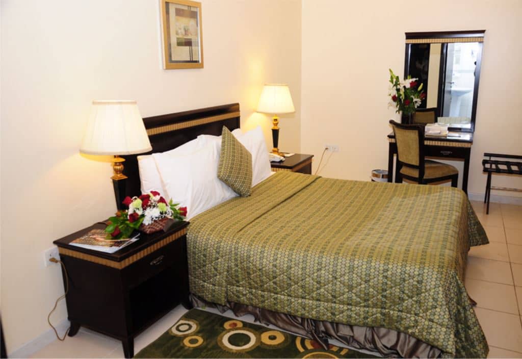 rooms-studio-room