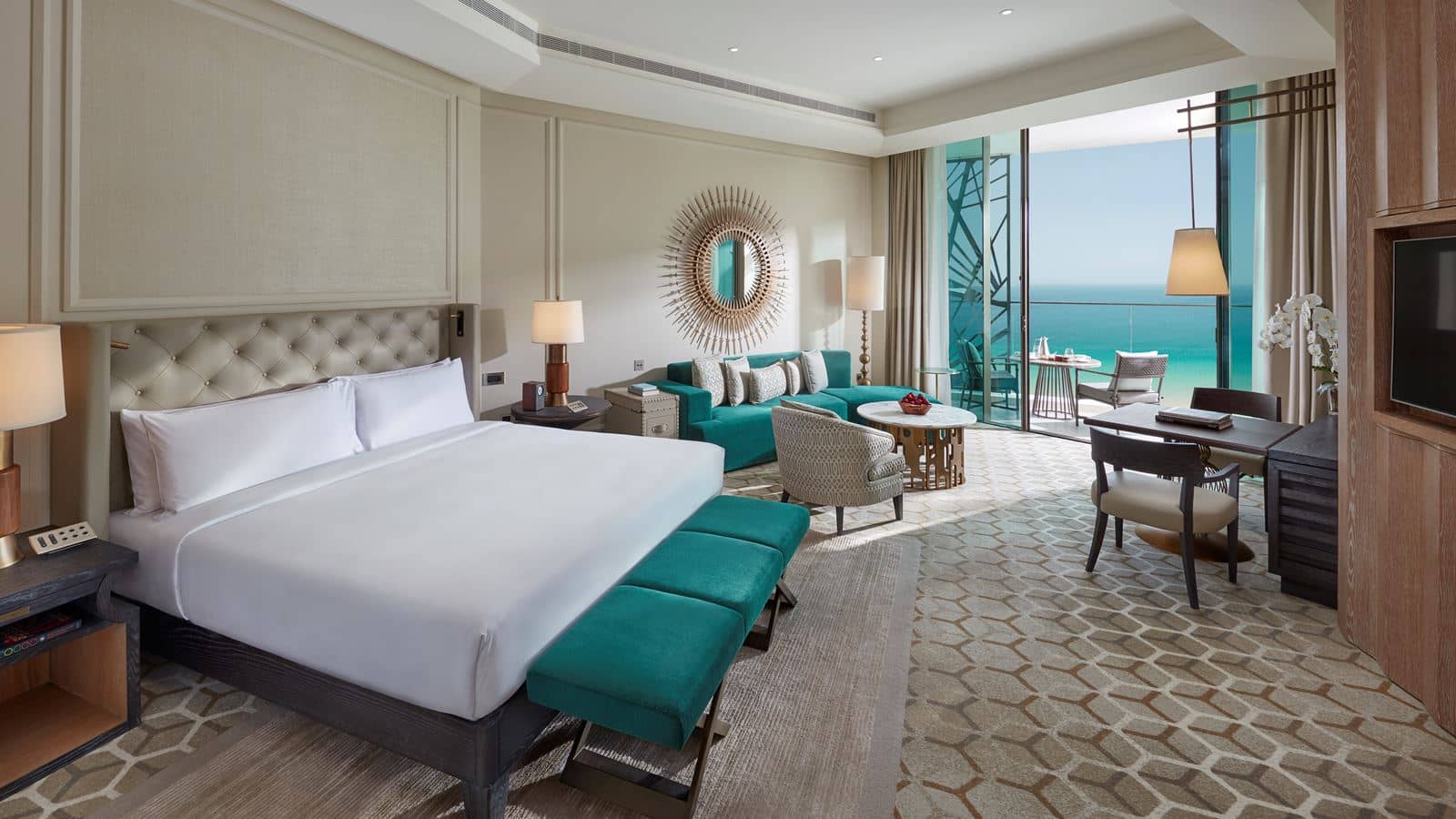 rooms-deluxe-sea-view-room